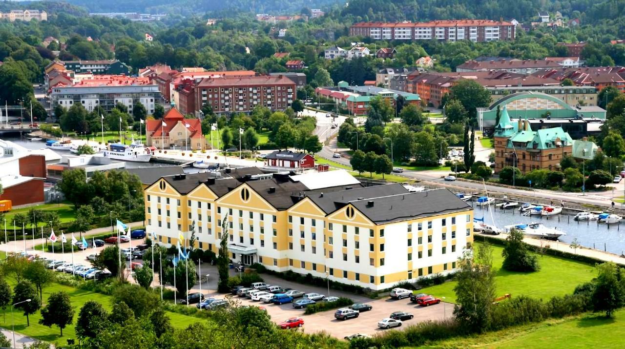 Hotel Riverside Уддевалла Экстерьер фото